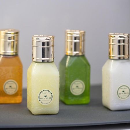 罗维尼Ez Luxury Living公寓 外观 照片