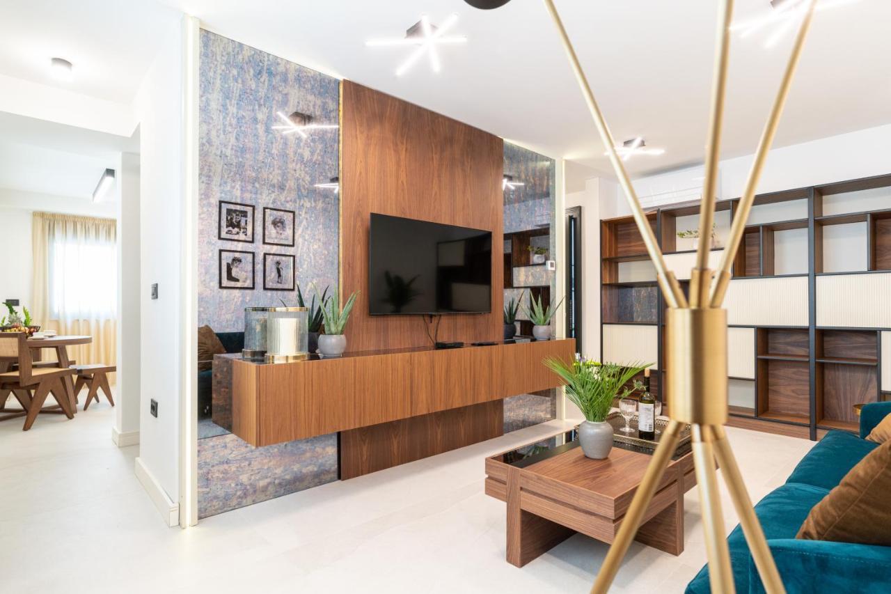 罗维尼Ez Luxury Living公寓 外观 照片