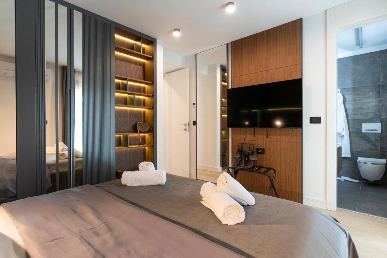 罗维尼Ez Luxury Living公寓 外观 照片